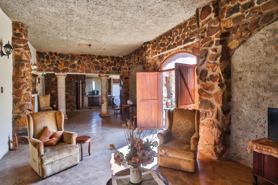 8 Bedroom Property for Sale in Rietfontein AH North West